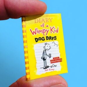 Zuru Mini Brands Books Rare: Diary of a Wimpy Kid Dog Days by Jeff Kinney